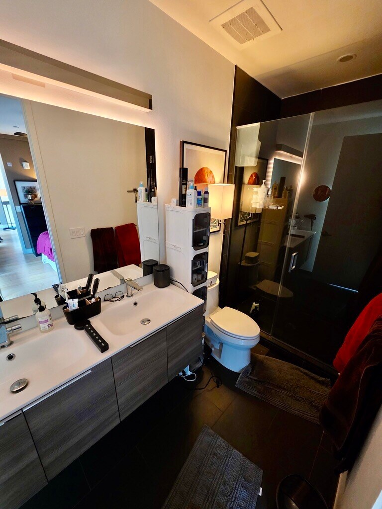 Bathroom 1 - 1923 9th St NW