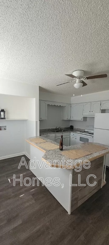 Building Photo - 720-726 N 70th St