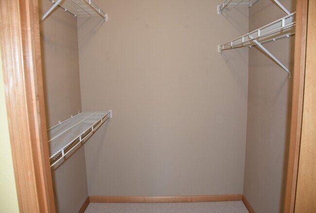 Building Photo - 13360 Fond du Lac Ave