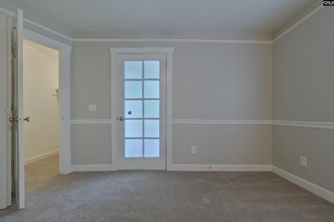 Building Photo - 18 Hillpine Ct