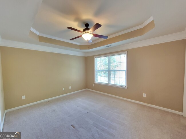 Building Photo - 6162 Deluna Way