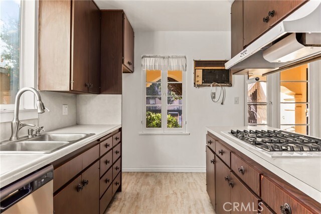 Building Photo - 4167 Brunswick Ave