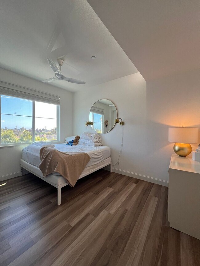 Building Photo - Coastal Living at Pleasure Point - Stunnin...