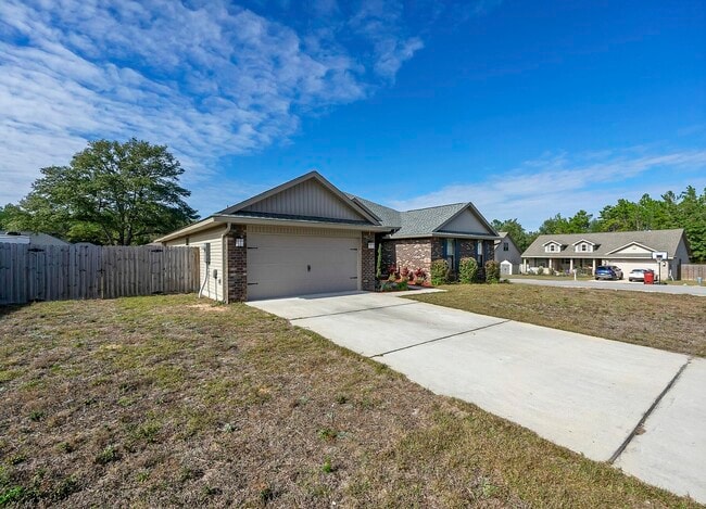 Building Photo - 3639 Ranch Dr