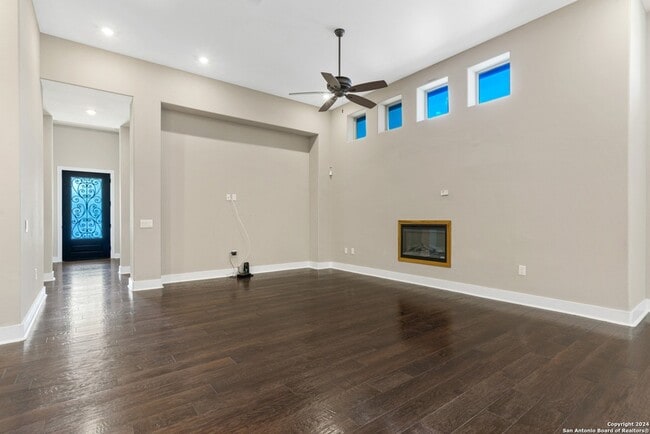 Building Photo - 6705 Abarth Ln