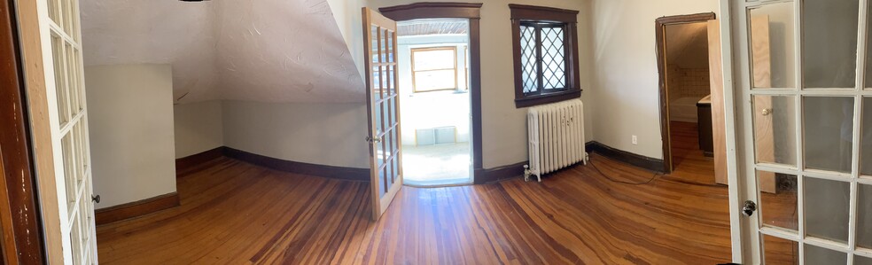 Building Photo - 1239 Western Ave