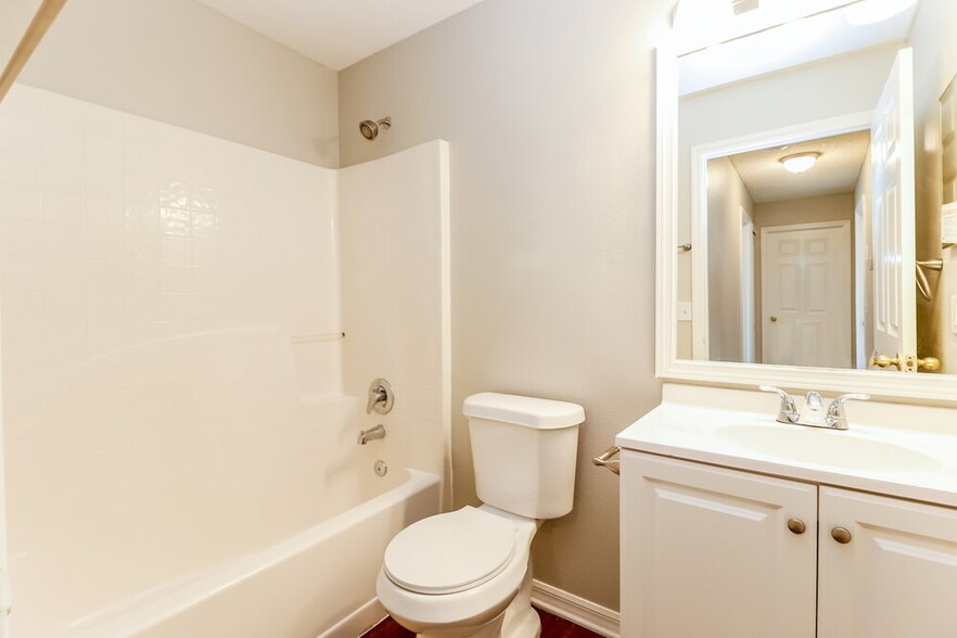 Building Photo - 6203 Gassino Pl