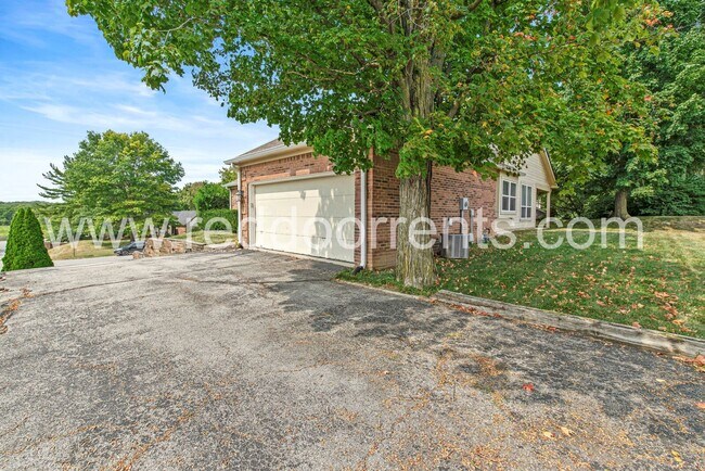 Building Photo - Beautiful 3-Bedroom, 2-Bath Home in Indian...