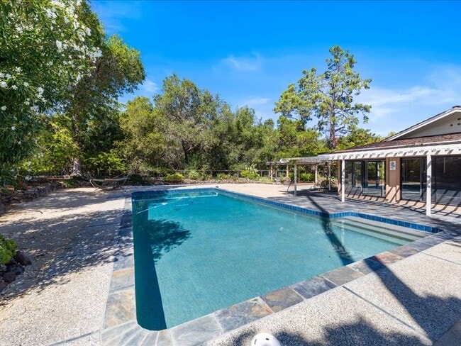 Building Photo - 19521 Tweed Ct