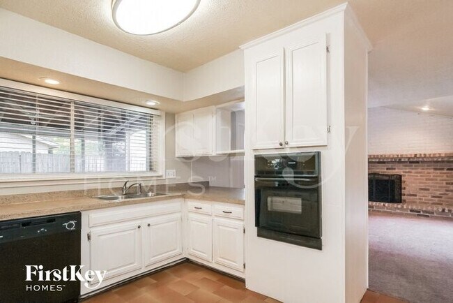 Building Photo - 4486 W Cypress Villas Dr