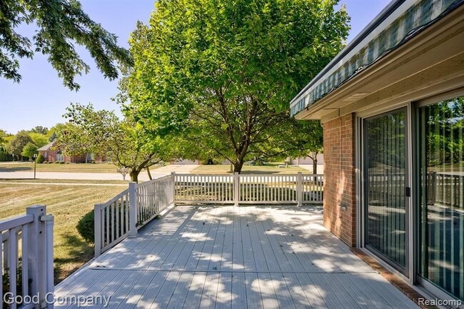 Building Photo - 2924 Wessels Dr