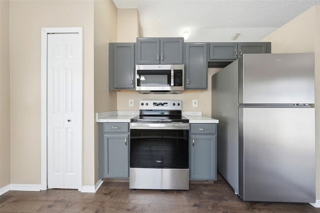 Building Photo - 2727 Mayer St