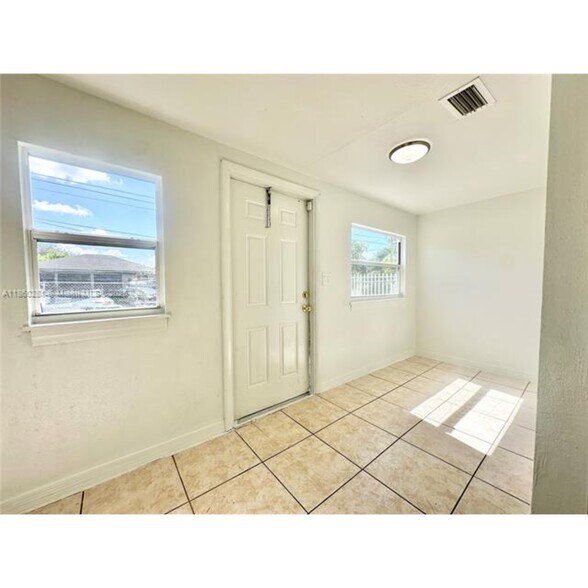 Building Photo - 7156 NW 15th Ct