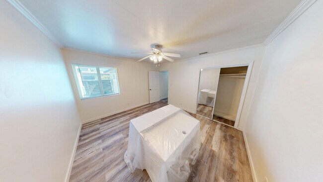 Building Photo - 4933 63rd St