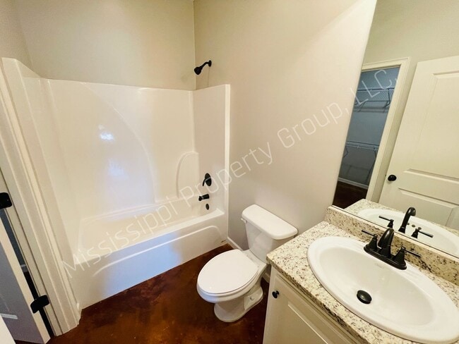 Building Photo - 3BR/3BA For Rent