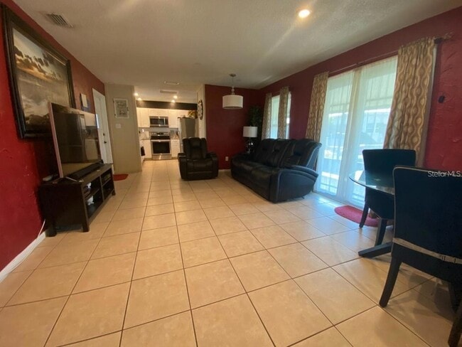 Building Photo - 6048 Merril St