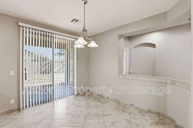 Building Photo - 8717 N 58th Ln