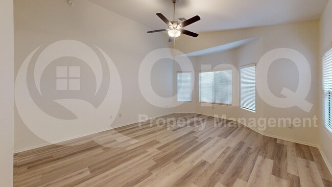 Building Photo - 11874 N Verismo Dr