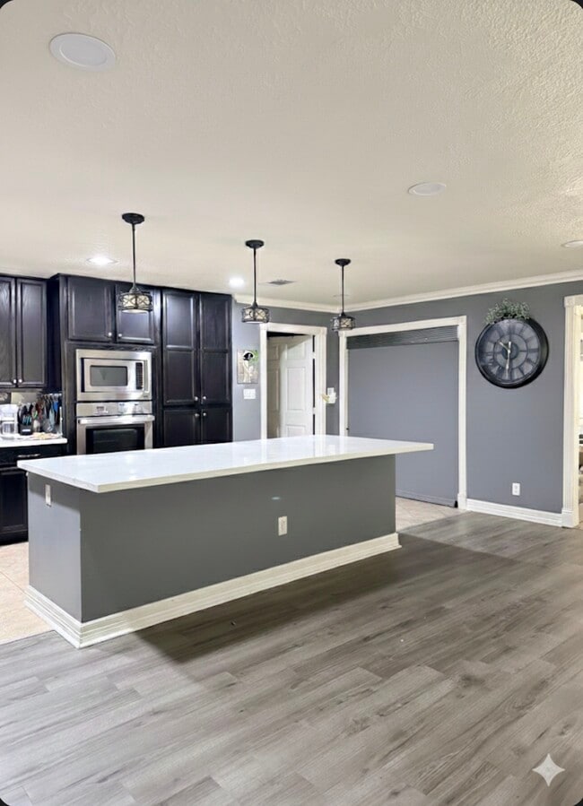 Building Photo - 9770 Tappenbeck Dr