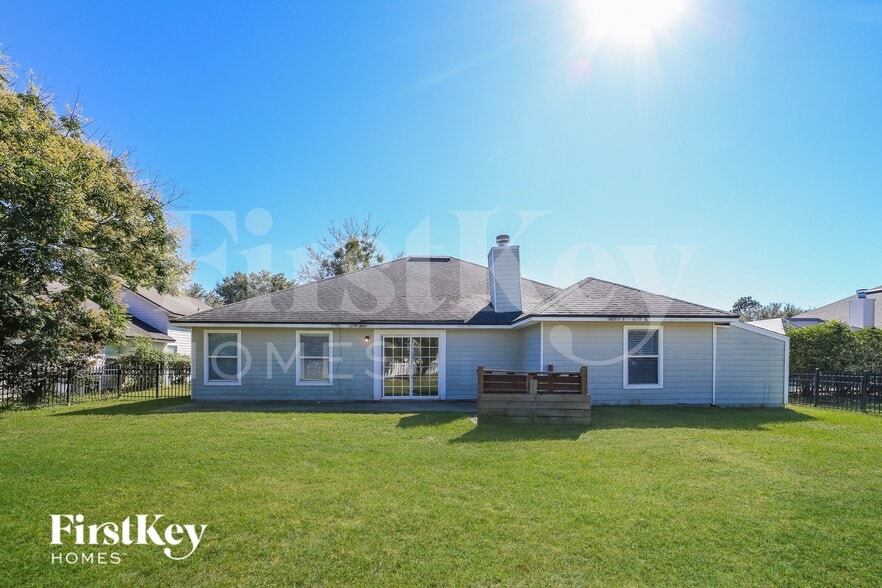 Building Photo - 4052 Edgeland Trail