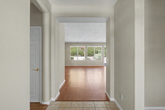 Building Photo - 60177 Angora Ct