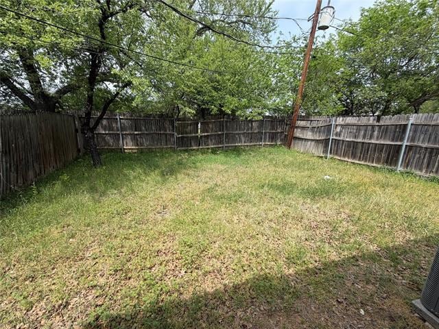 Building Photo - 737 Woodland Ct