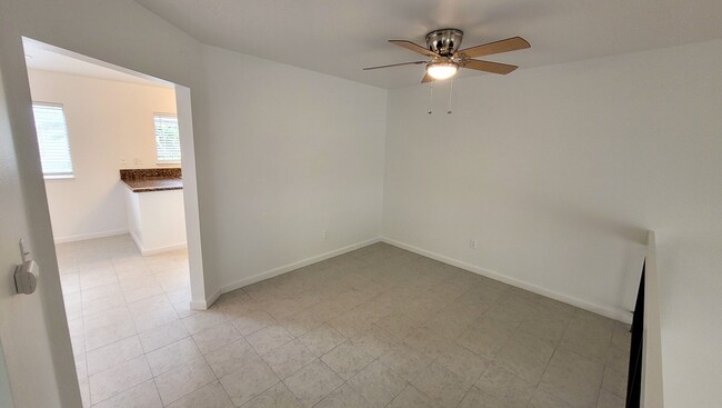 Building Photo - COMING IN FEBRUARY! 2 Bedroom 2.5 Bath Gat...