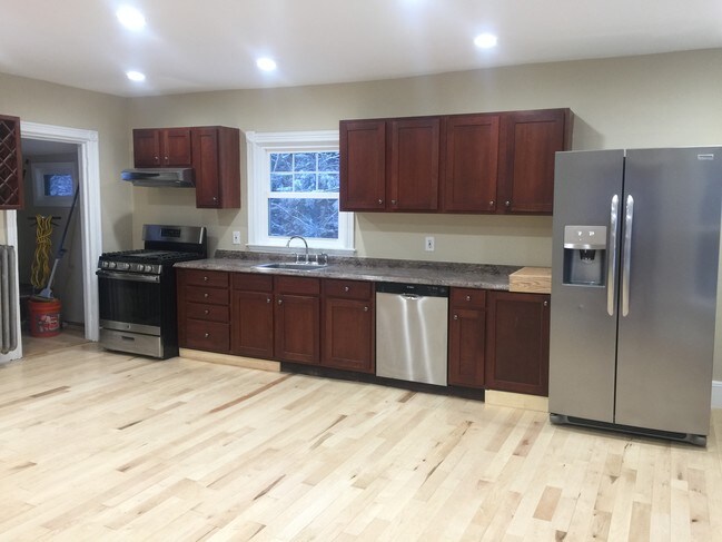 Building Photo - 1451 Congress St