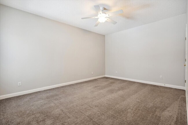 Building Photo - Upcoming Fairhope Listing!