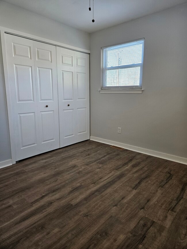 Building Photo - 7518 Taney Pl