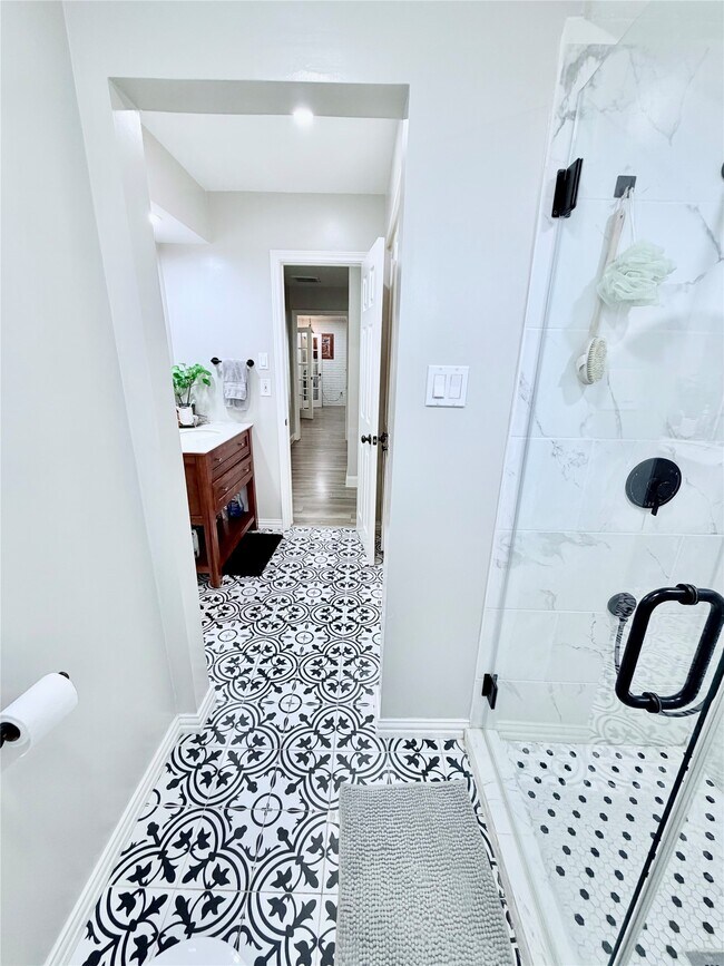 Building Photo - 7146 Bayou Forest Dr