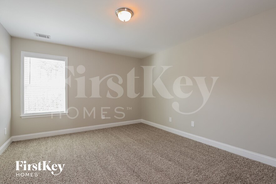 Building Photo - 5730 Grant Station Dr