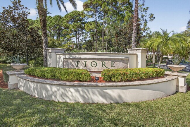 Building Photo - 6204 Myrtlewood Cir W