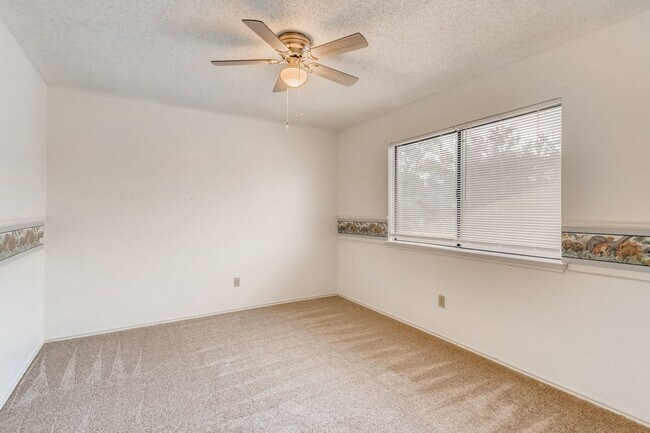 Building Photo - Westcreek Subdivision - 4 bedrooms- master...