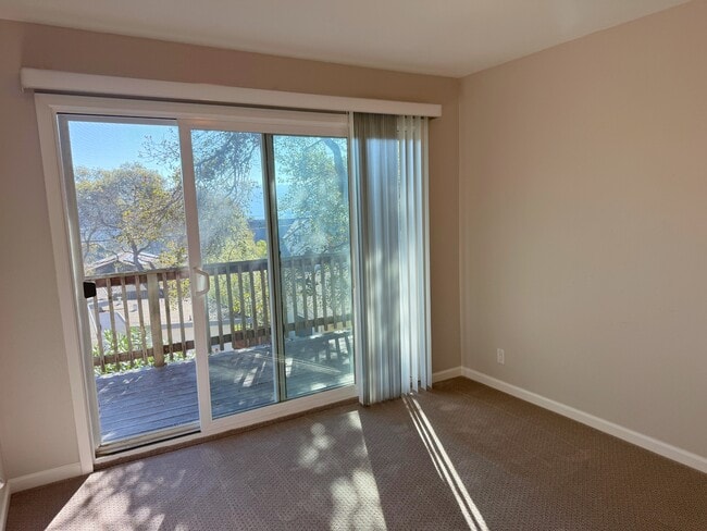 Building Photo - 2005 Monroe Ave