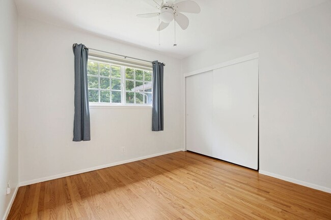 Building Photo - Charming 3-Bed, 2-Bath Home for Rent in Go...