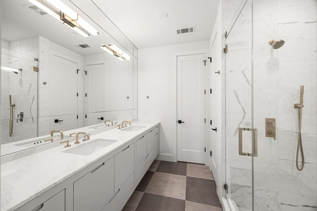 Building Photo - 1312 Heslep St