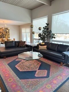 Building Photo - 2860 Arlington Ave