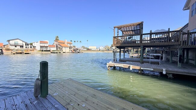 Building Photo - 13738 Tajamar St