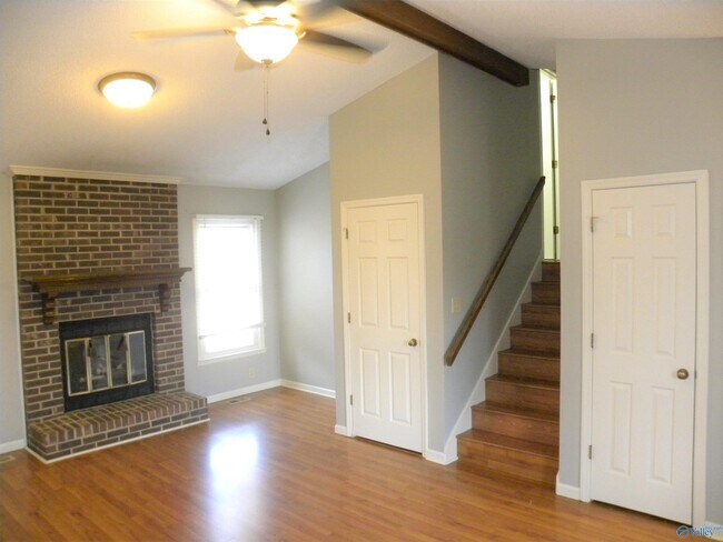 Building Photo - 128 Lewis Ln