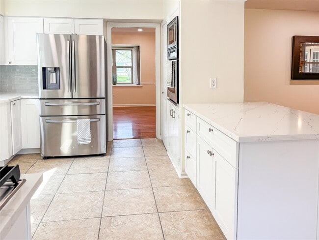 Building Photo - 10503 Raritan Dr