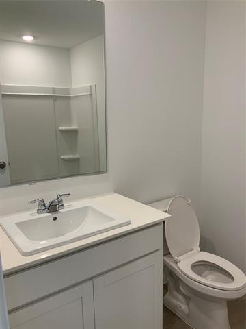 Building Photo - 1724 Crossbill St