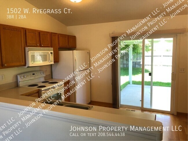 Building Photo - 1502 W Ryegrass Ct