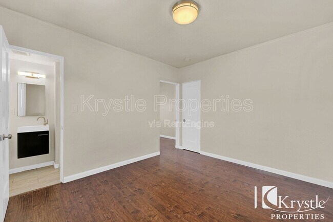 Building Photo - 1340 Farrell St