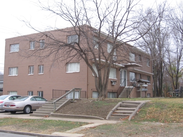 Building Photo - Cox Apartments
