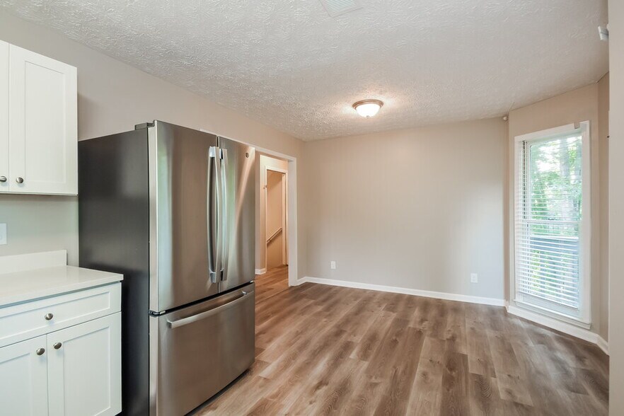 Building Photo - 40 Breckenridge Ln