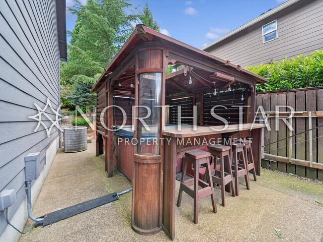 Building Photo - Move-In Ready Craftsman with Gourmet Kitchen, Bonus Room & Private Basketball Court