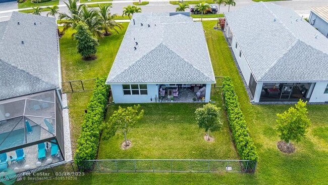 Building Photo - 11716 SW Lyra Dr.