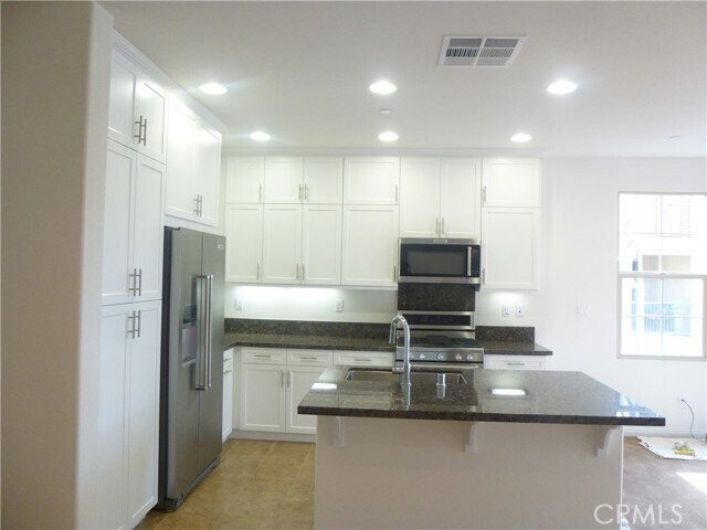 Building Photo - 50 Capricorn