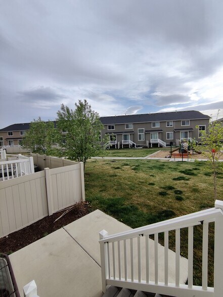Building Photo - 956 S 2040 W